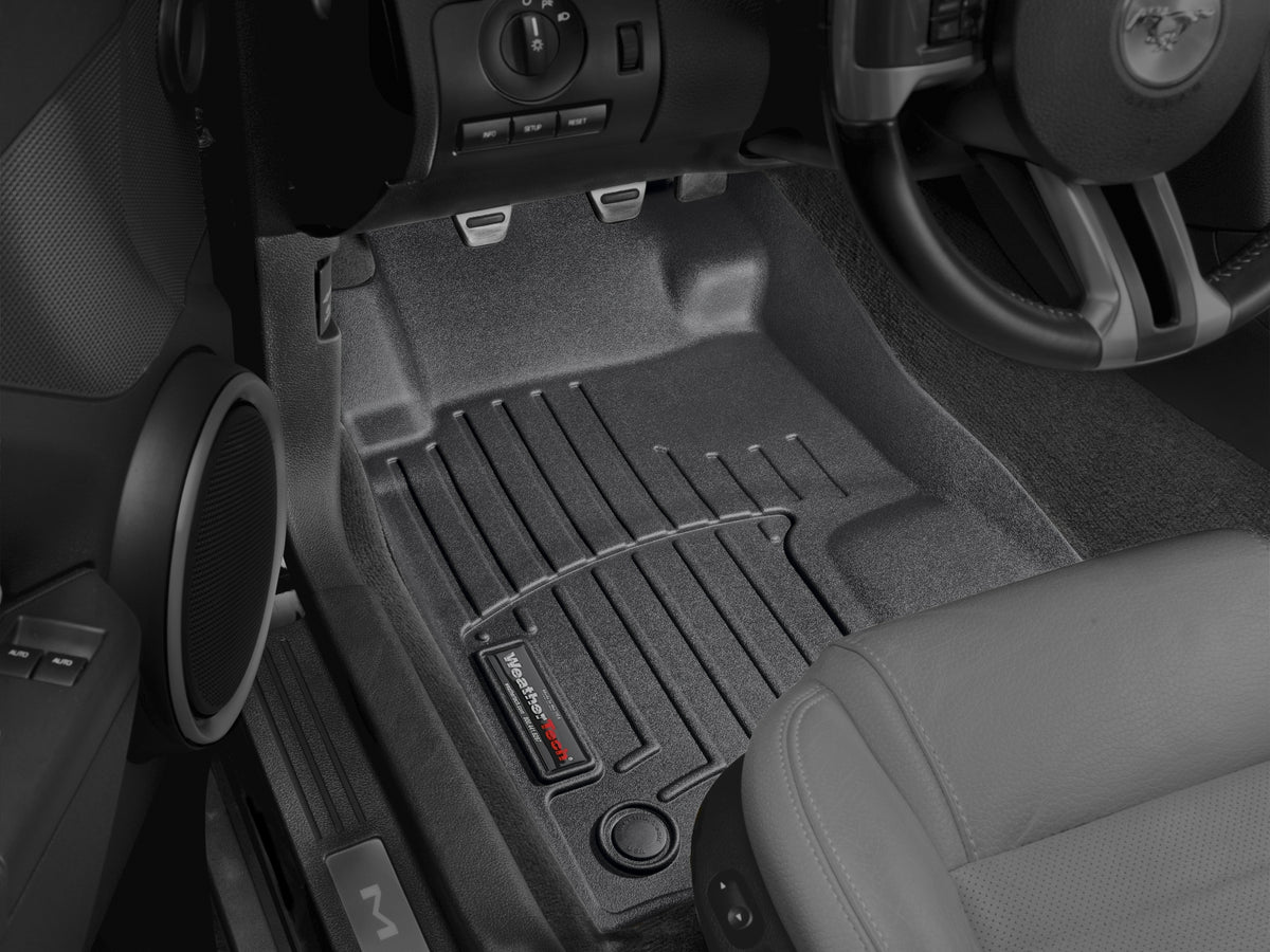 Tapis avant FloorLiner noir WeatherTech Ford Mustang 2010-2012 (2010, 2012 : avec crochets de retenue seulement) - Récréashop